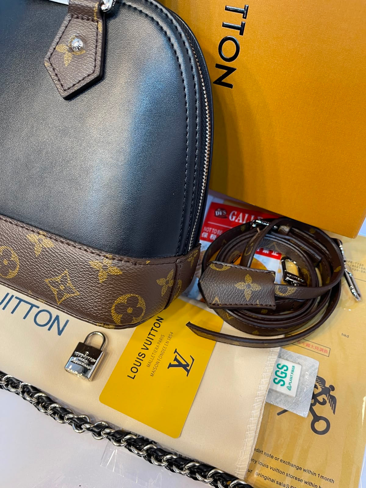 Louis Vuitton Original Alma BB Bag