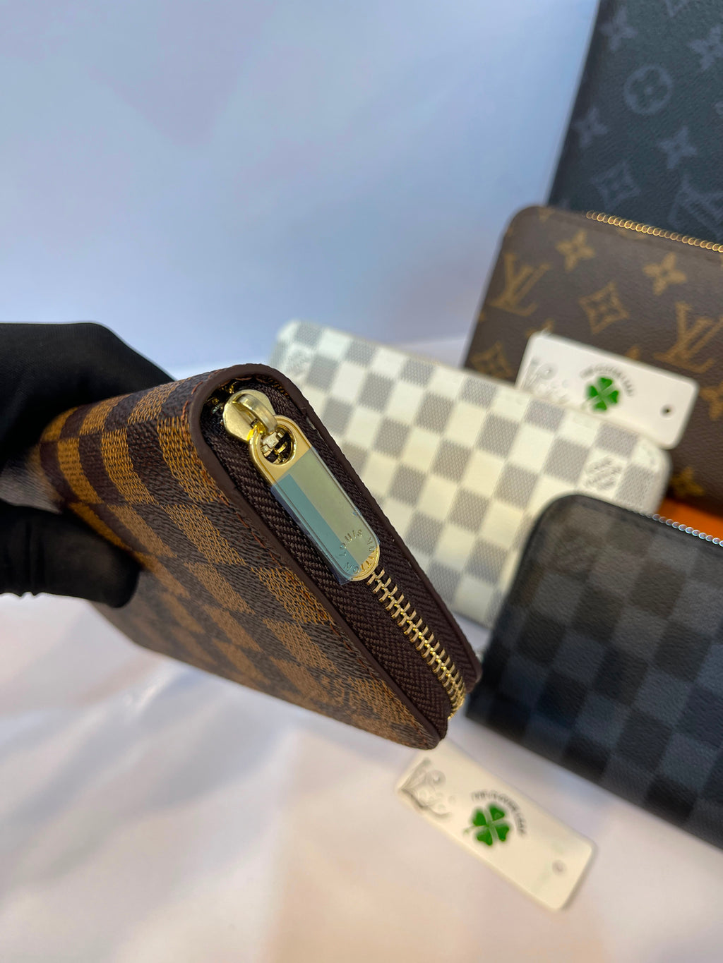 Louis Vuitton Zippy Wallet