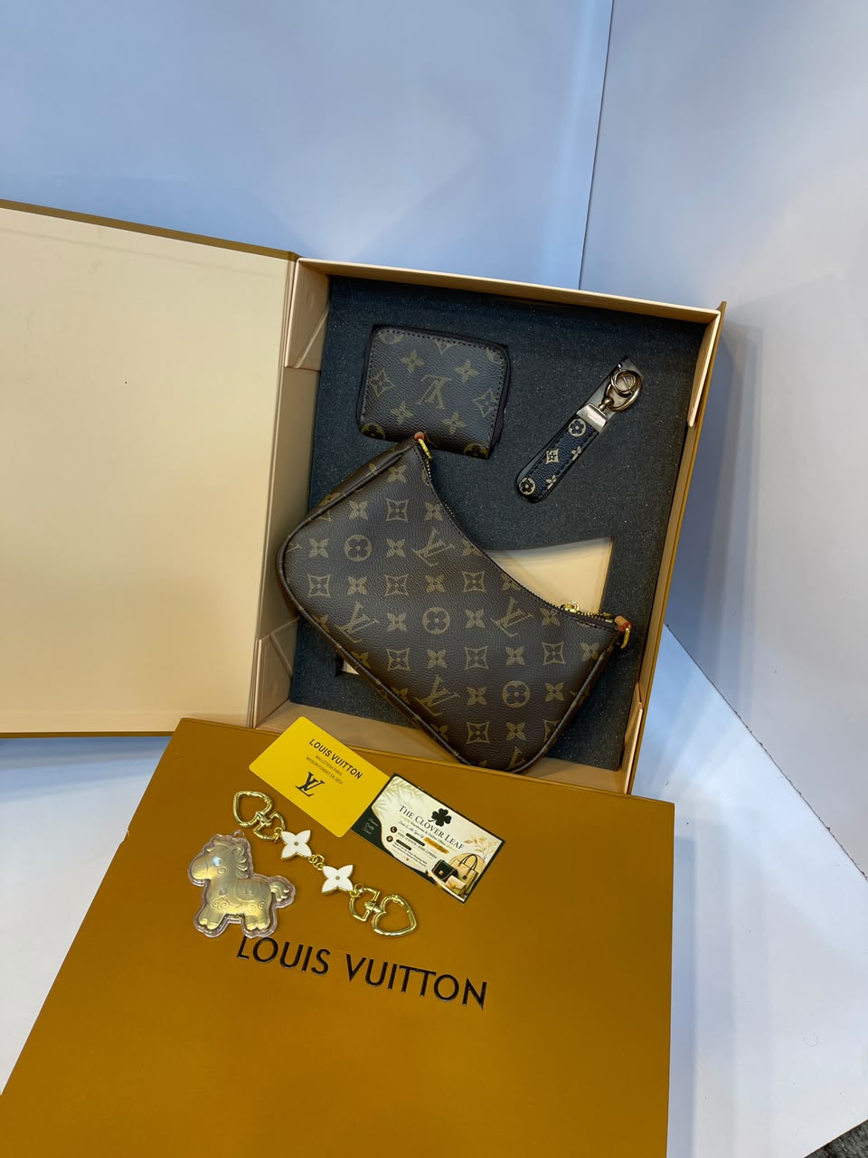 Louis Vuitton Moon Shape Multi Pochette - Master Copy