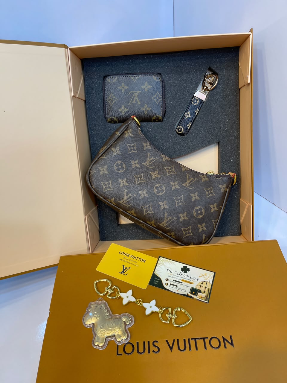 Louis Vuitton Moon Shape Multi Pochette - Master Copy