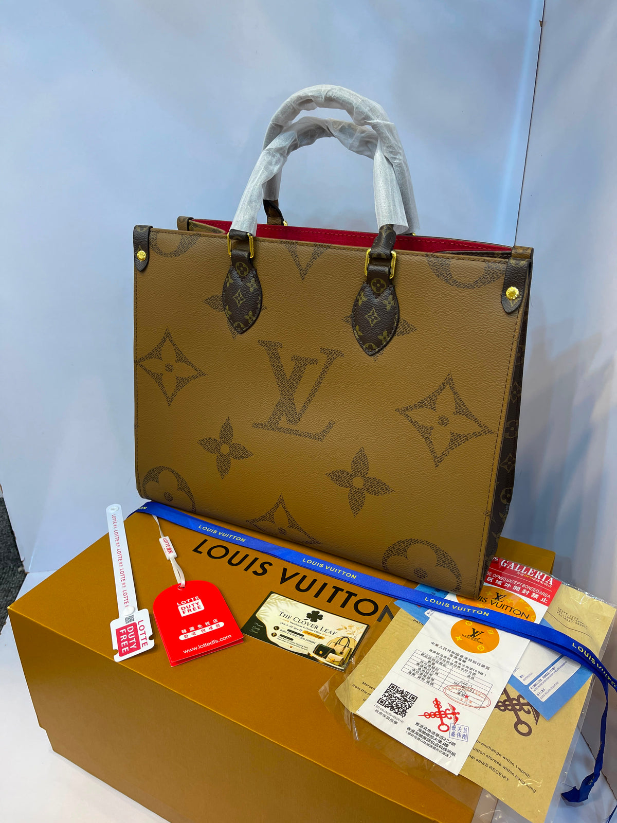 Louis Vuitton OnTheGo Bag - Master Copy