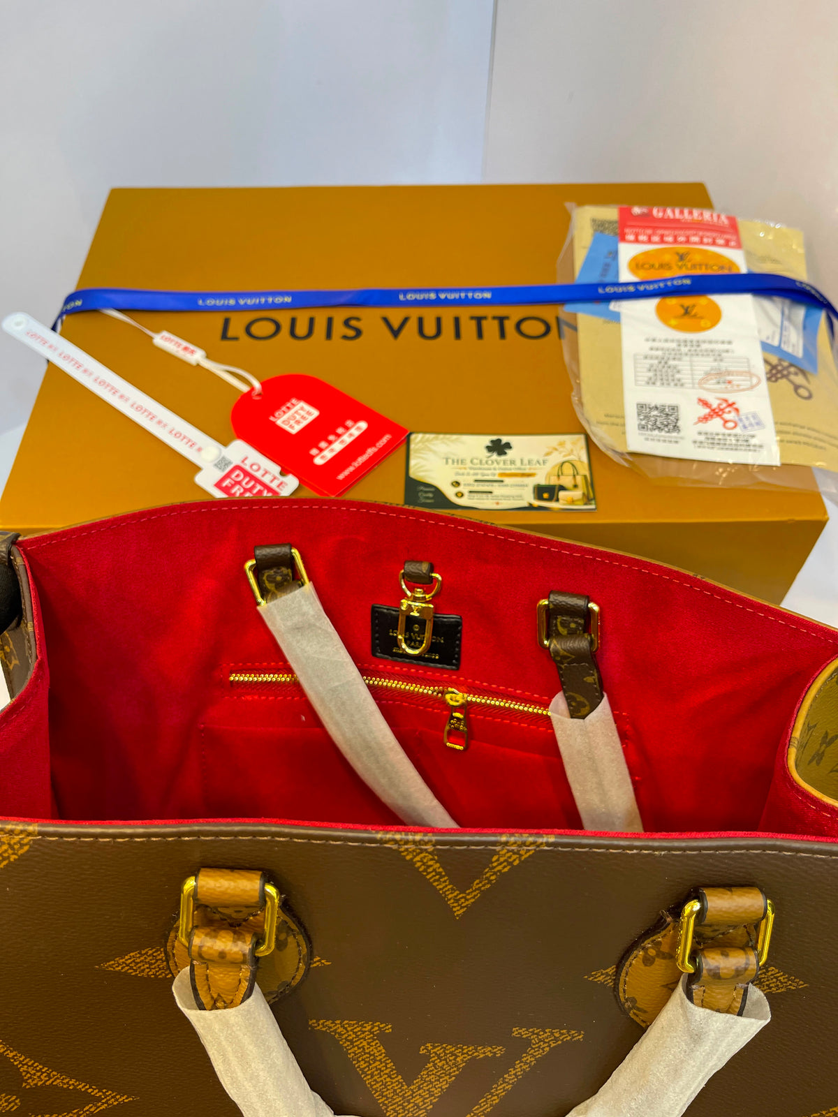 Louis Vuitton OnTheGo Bag - Master Copy