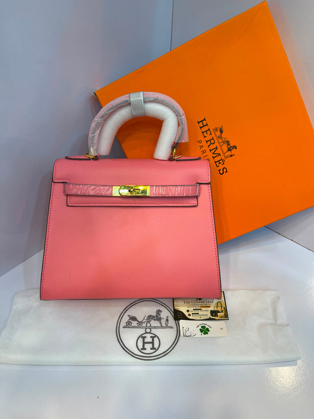 Hermès Kelly 25 Bag - Gold Epsom Leather & Gold Hardware