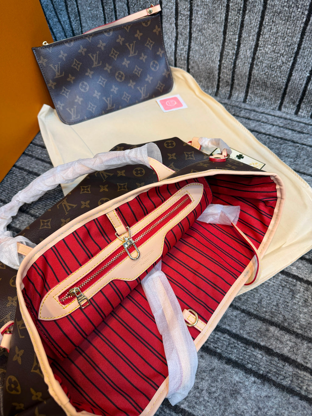 Neverfull MM Monogram Tote