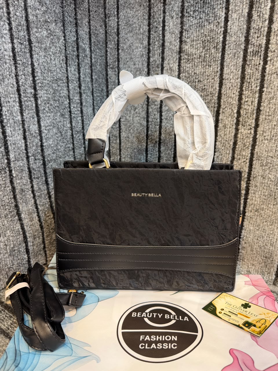 Beauty Bella Classic Tote
