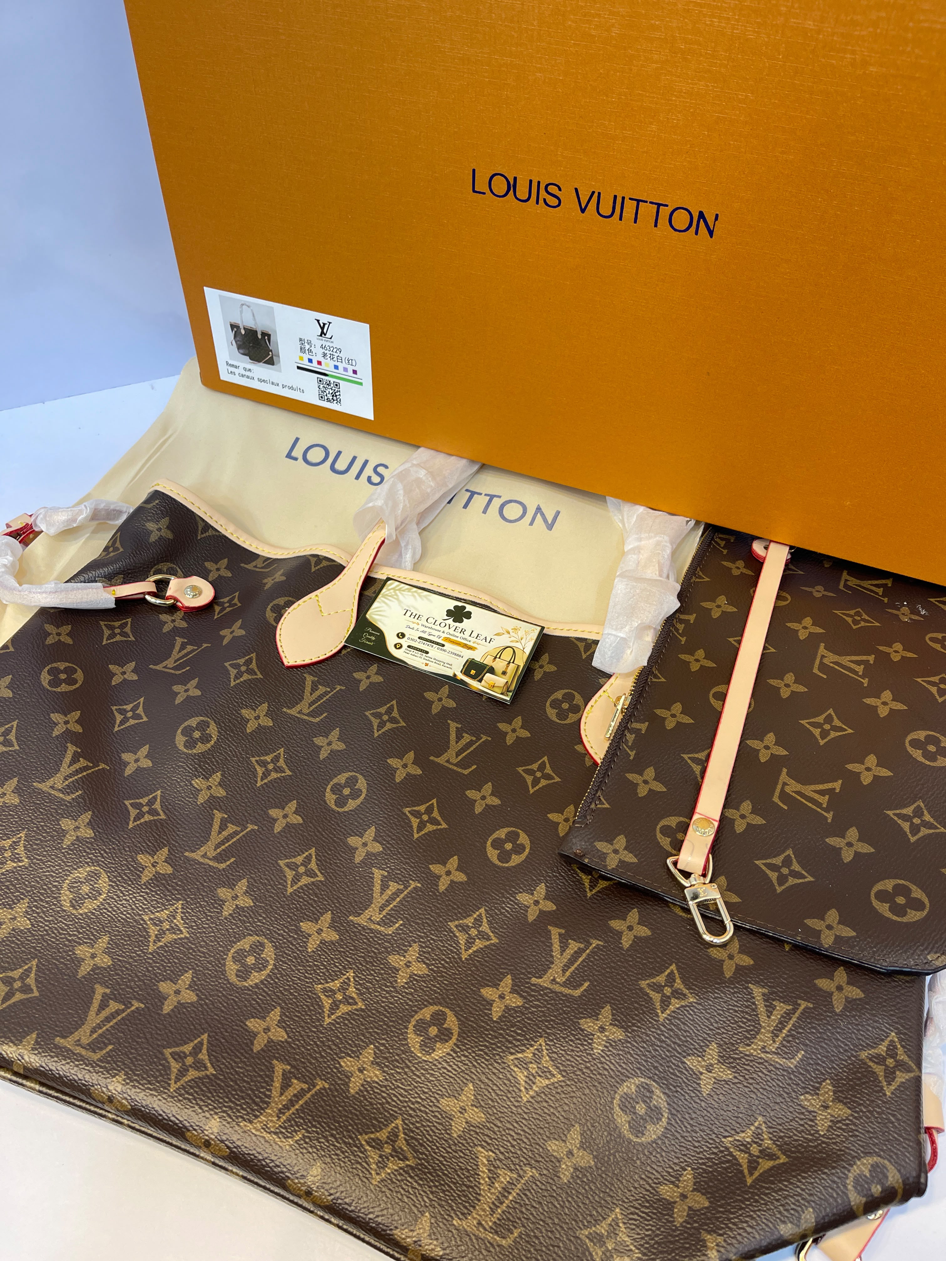 Louis Vuitton Neverfull MM Tote Bag