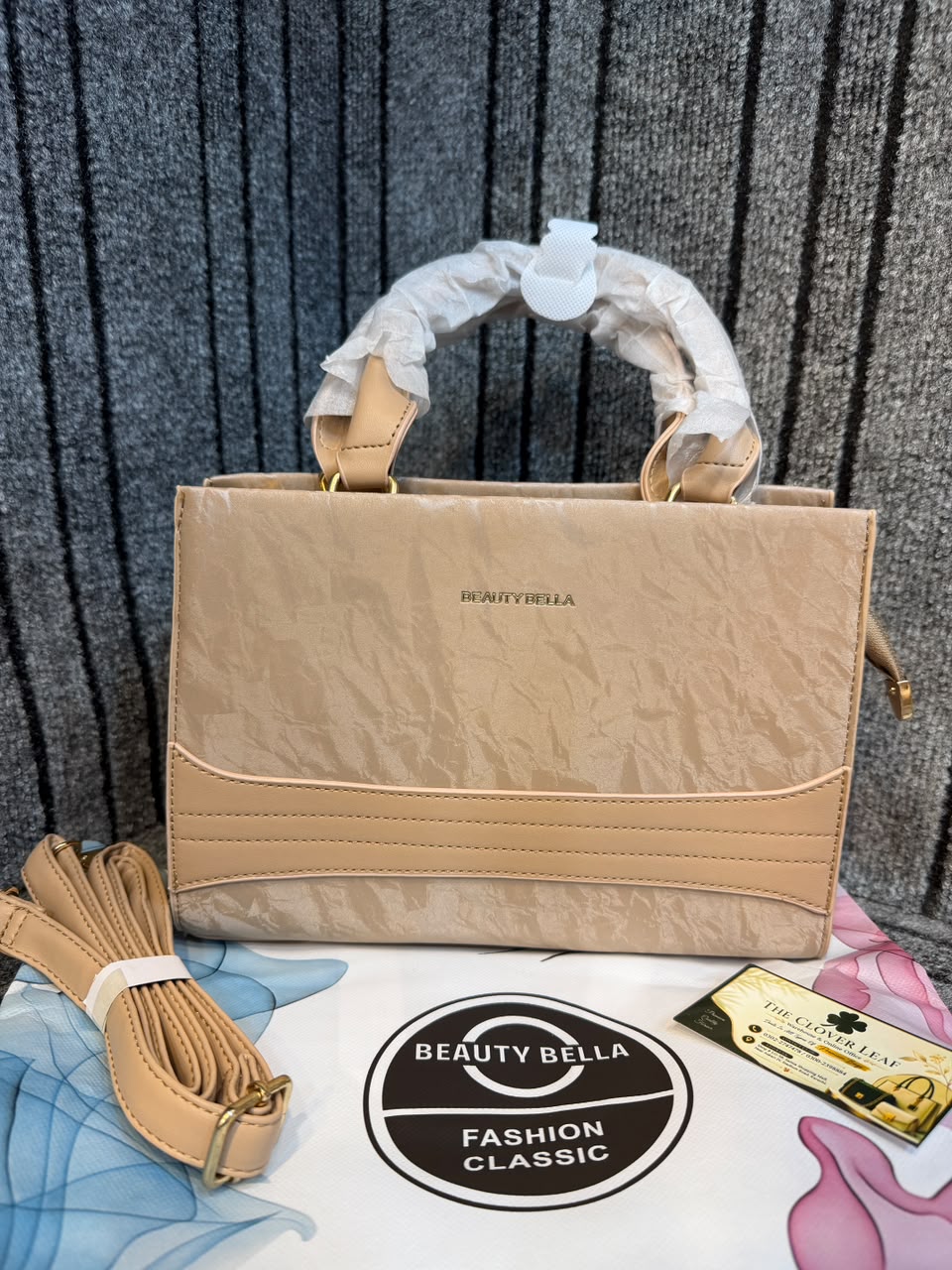 Beauty Bella Classic Tote