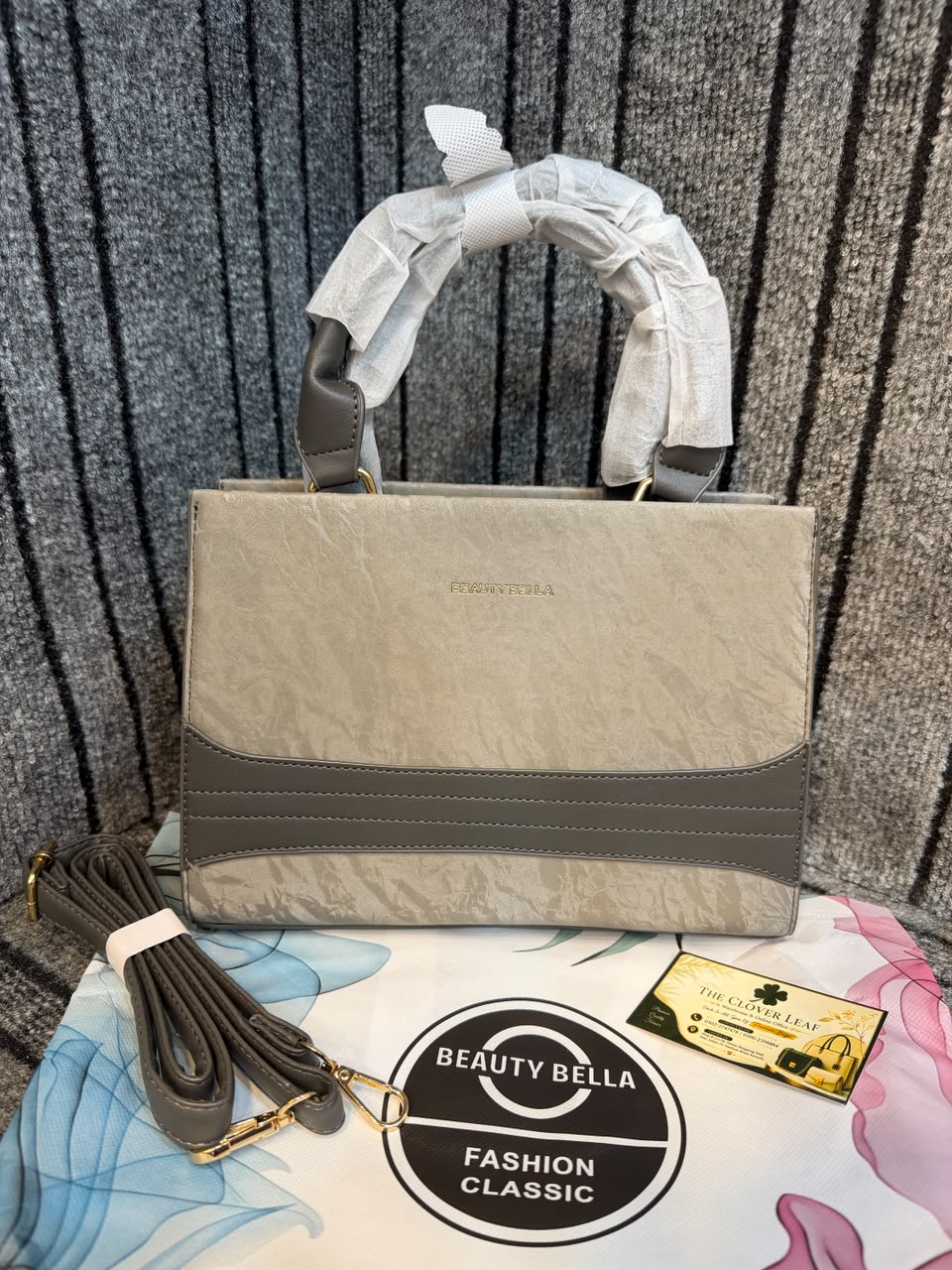 Beauty Bella Classic Tote