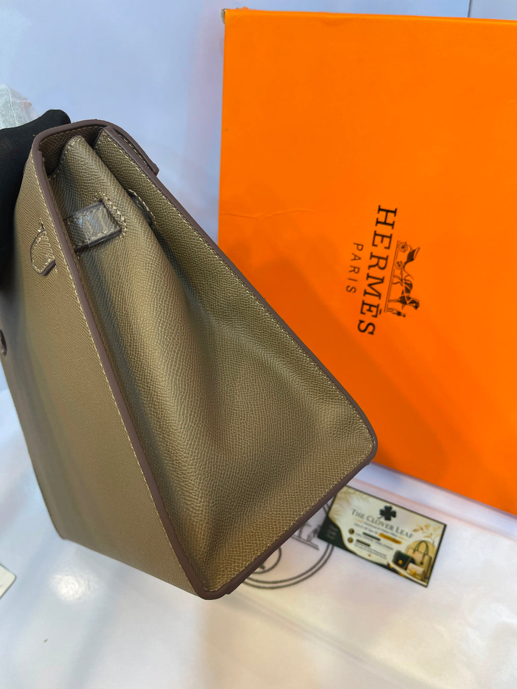 Hermès Kelly 25 Bag - Gold Epsom Leather & Gold Hardware
