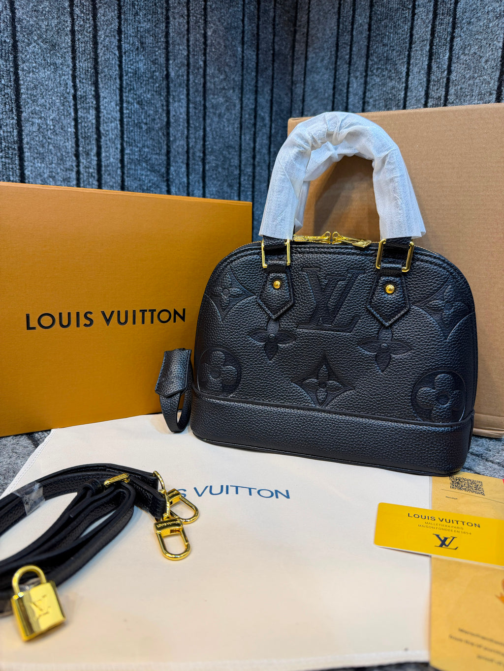 Neo Alma BB Monogram Bag
