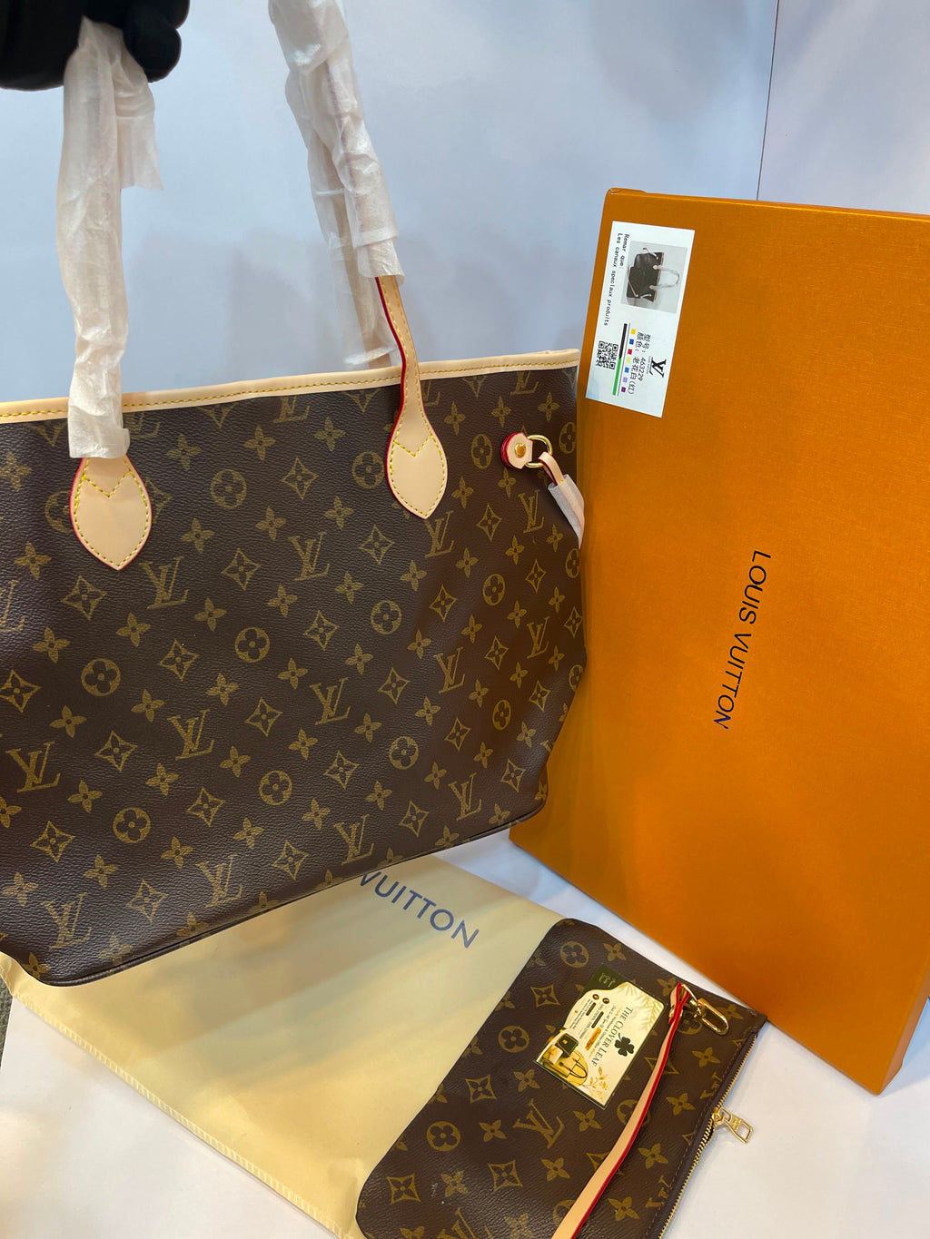 Louis Vuitton Neverfull MM Tote Bag