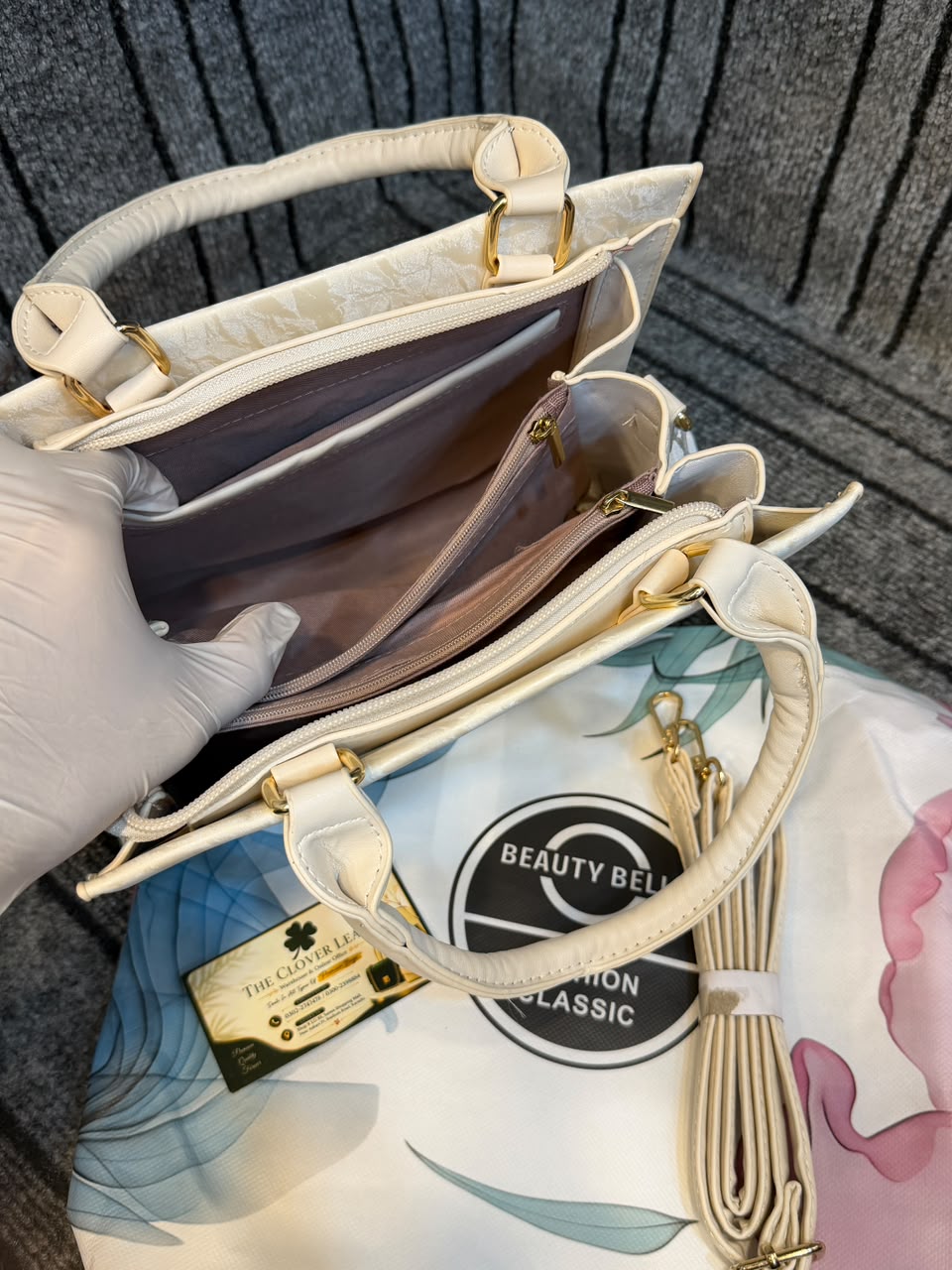 Beauty Bella Classic Tote