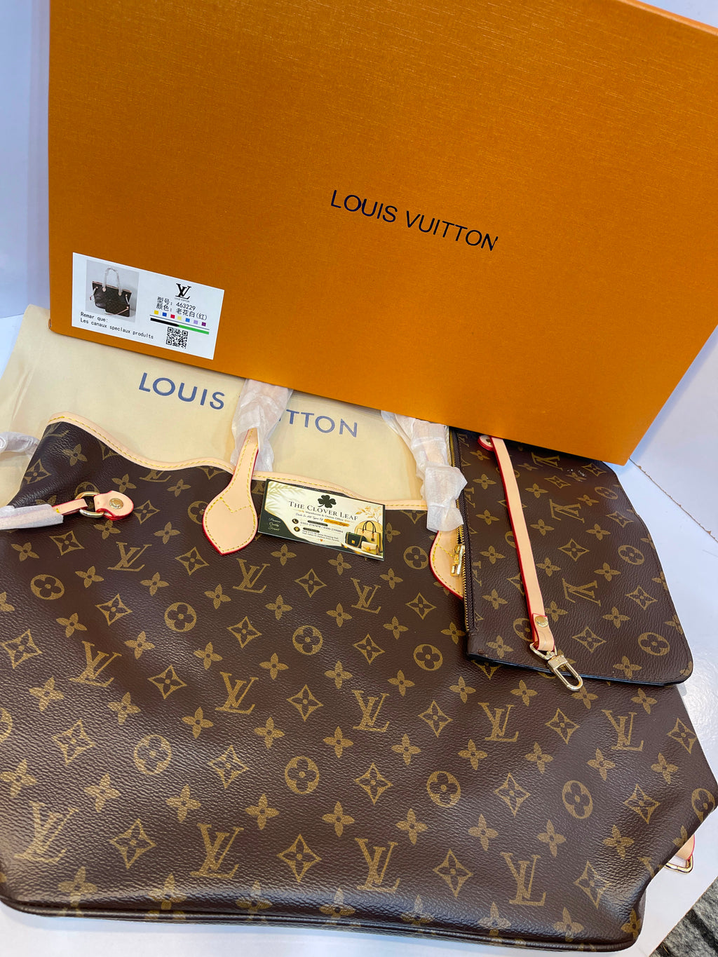 Louis Vuitton Neverfull MM Tote Bag