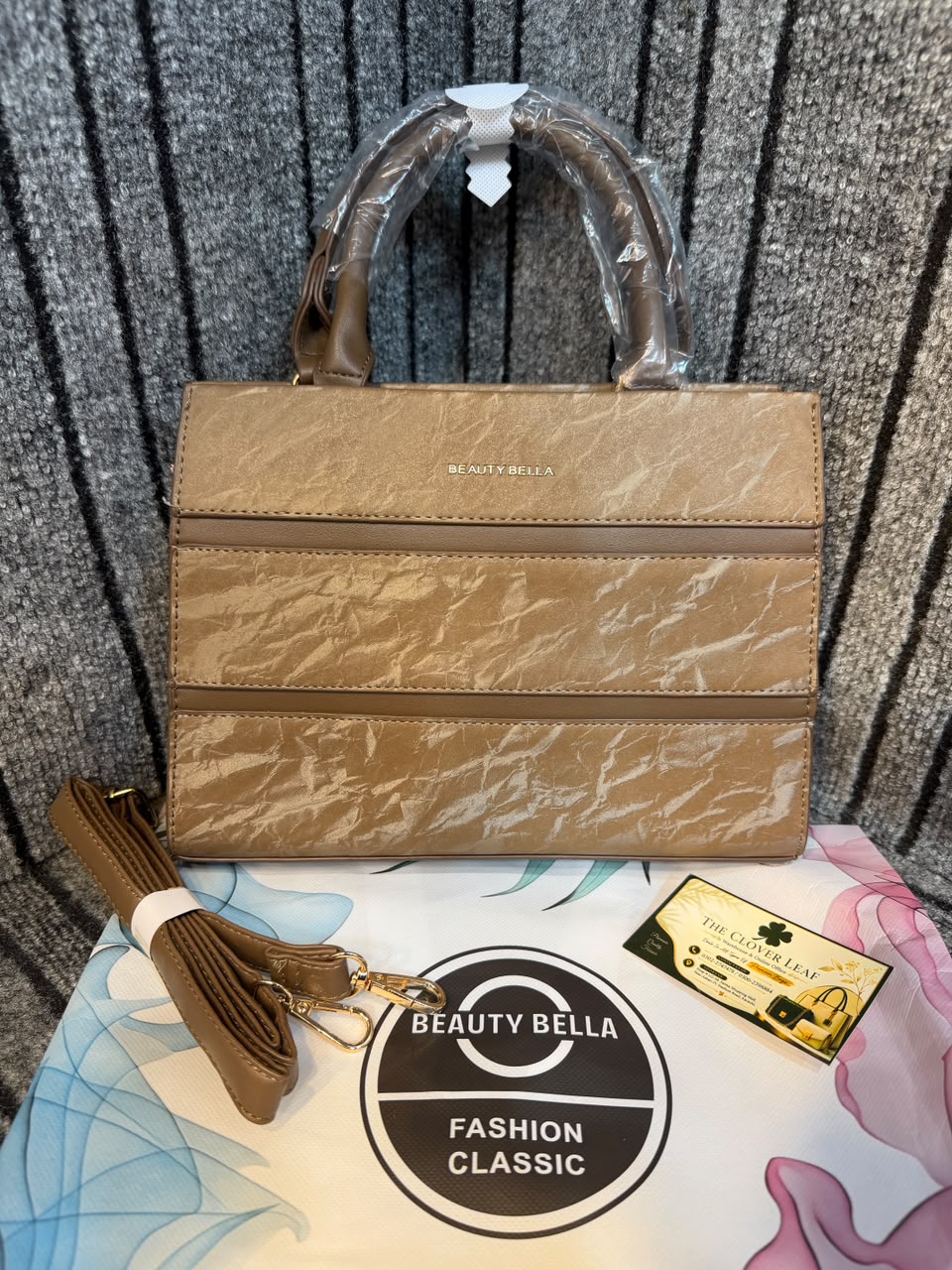 Beauty Bella Classic Tote