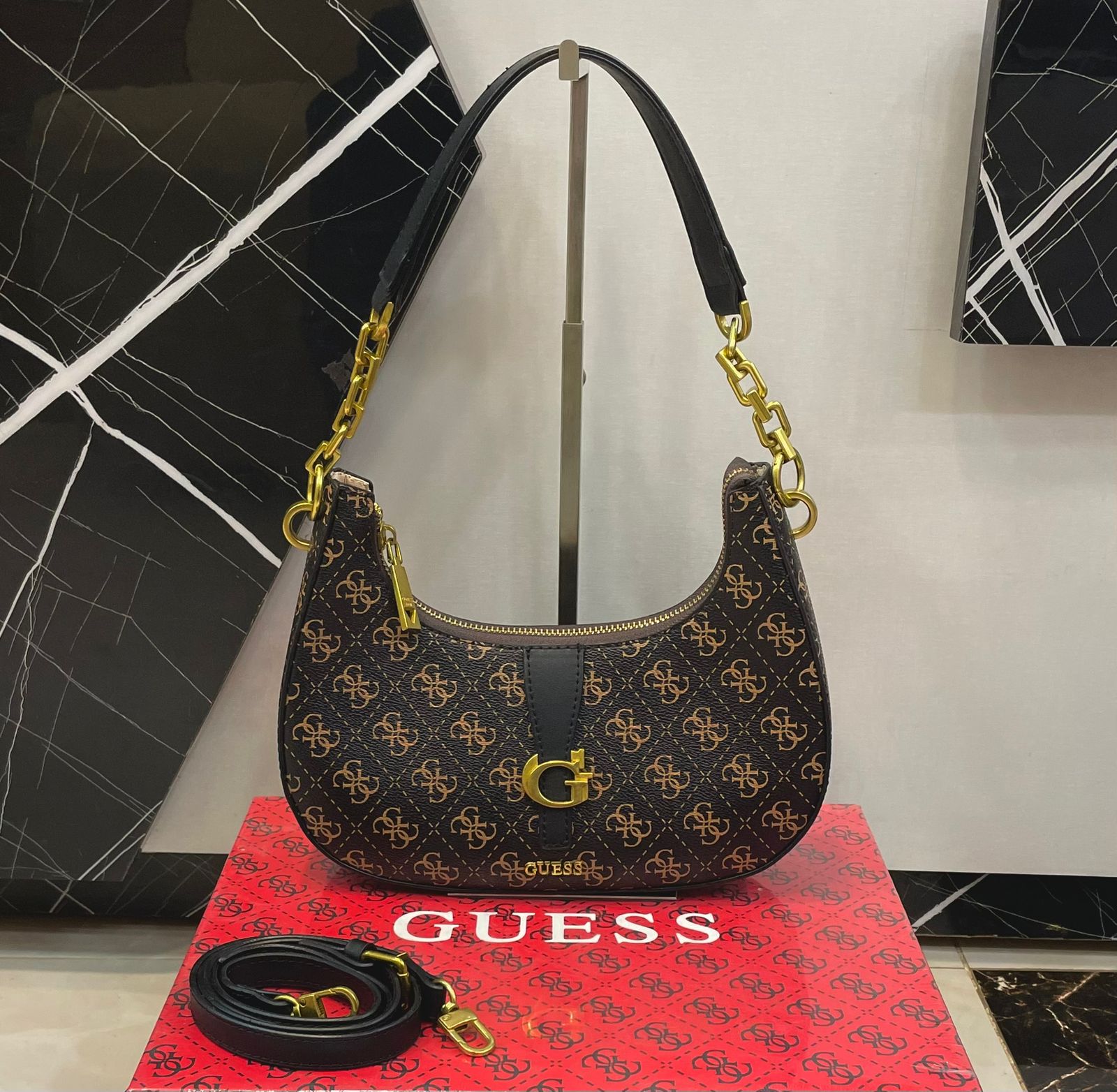 Guess Kuba Hobo